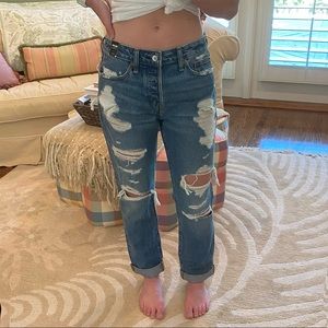 Abercrombie Ames Low Rise Slim Boyfriend Jeans